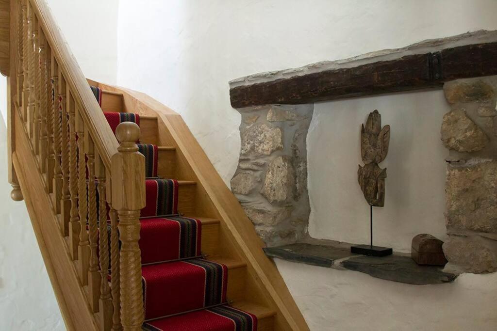 Ty-Hapus Cottage Jordanston Экстерьер фото