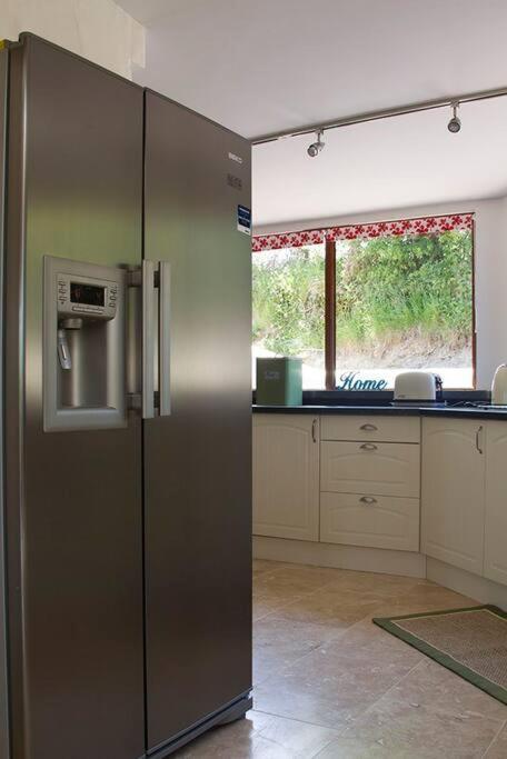 Ty-Hapus Cottage Jordanston Экстерьер фото