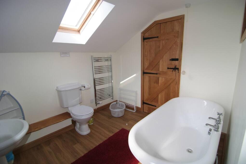 Ty-Hapus Cottage Jordanston Экстерьер фото